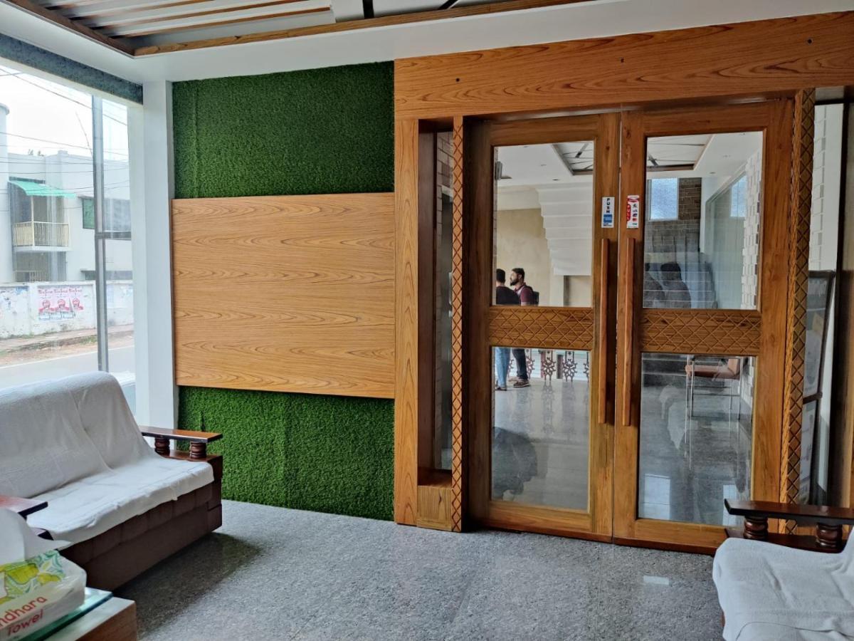 Hotel Hill Ambassador 兰加马蒂 外观 照片